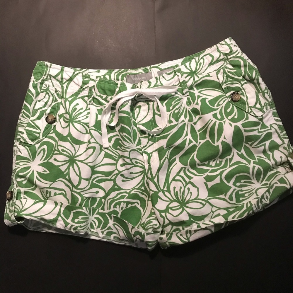 LIZ CLAIBORNE ‘Sloane’ Shorts EUC Size 16